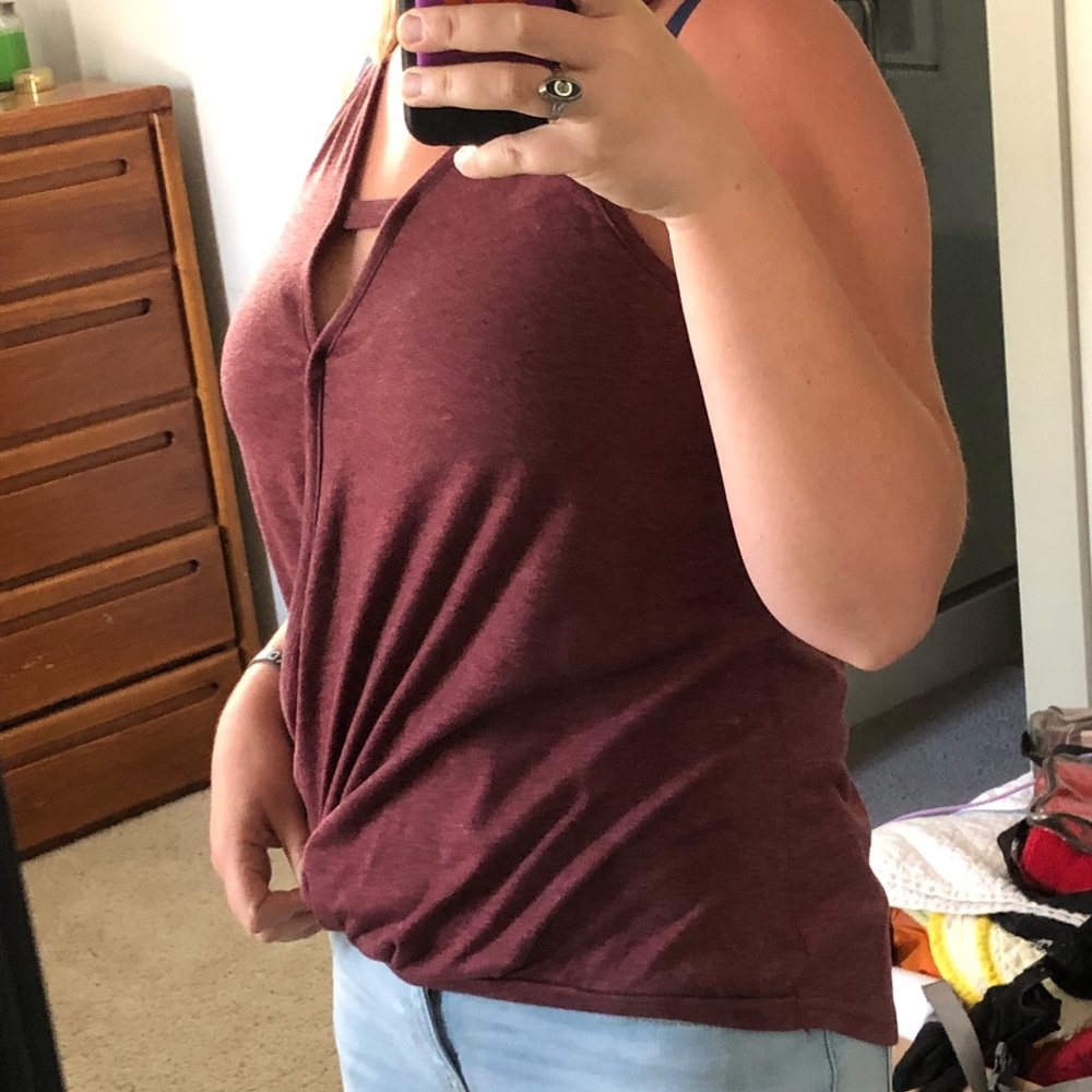 Tank top with keyhole